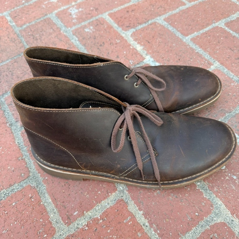 Clarks Bushacre 2 Mens Chukka Boots Size 12 Brown Leather Two-Eyelet Lace-Up